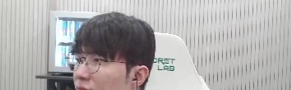 Faker感谢粉丝祝福:谢谢 托大家的福 心里暖暖的呢