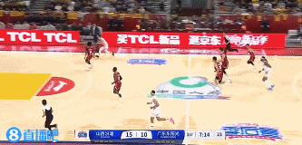 帽子戏法！胡明轩连中3记三分 帮助广东占据场上主动